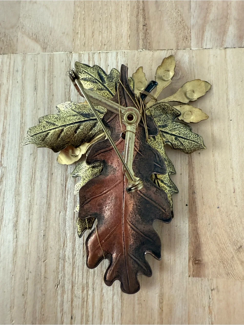 Vintage Cara Stimmel Ltd Copper tone leaf brooch pin